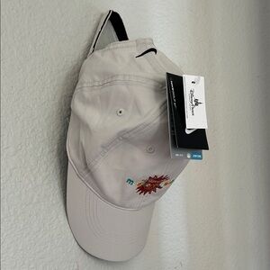 Nike Golf Cream Cap with Colorful Embroidery